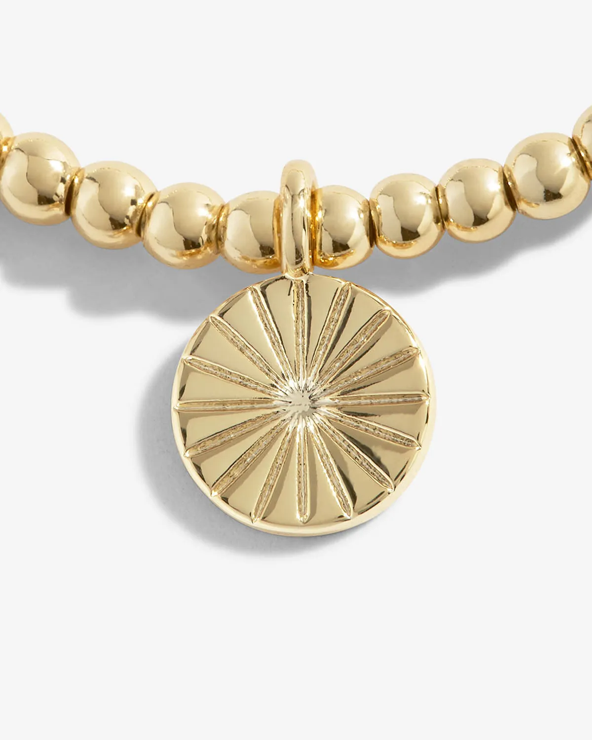 A Little 'Amazing Auntie' Bracelet in Gold