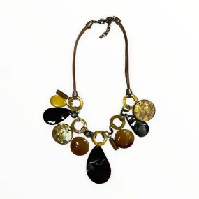 AMBER BROWN MIX PENDANT NECKLACE
