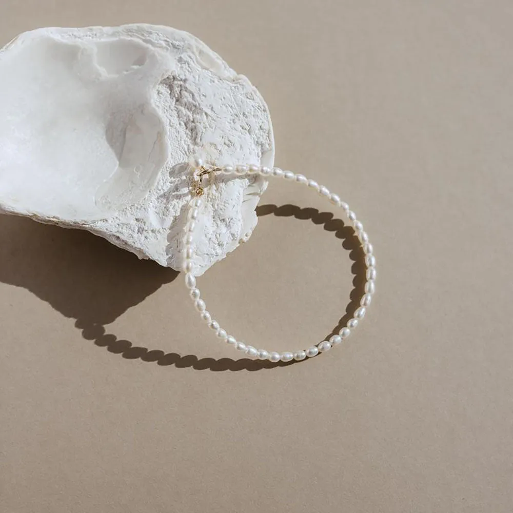 Classic Dainty Pearl Bracelet