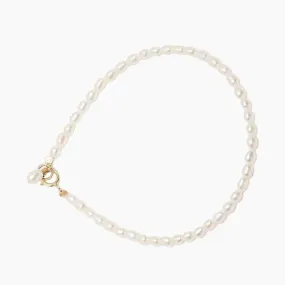 Classic Dainty Pearl Bracelet