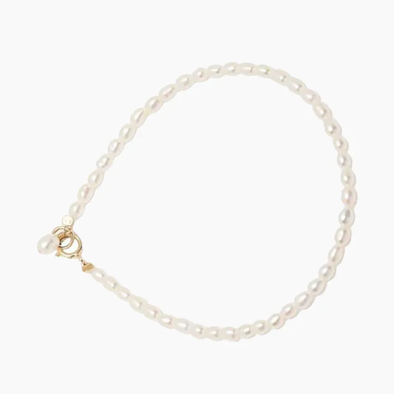 Classic Dainty Pearl Bracelet