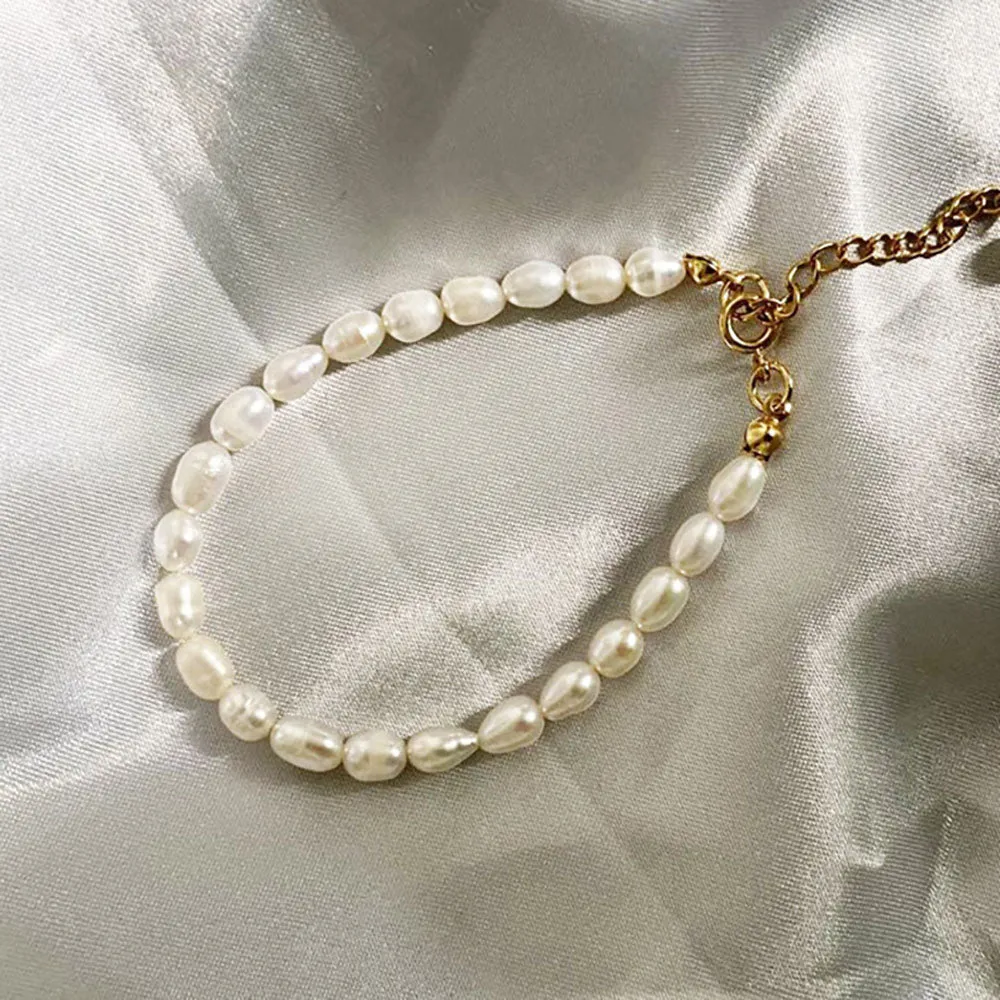 Classic Dainty Pearl Bracelet