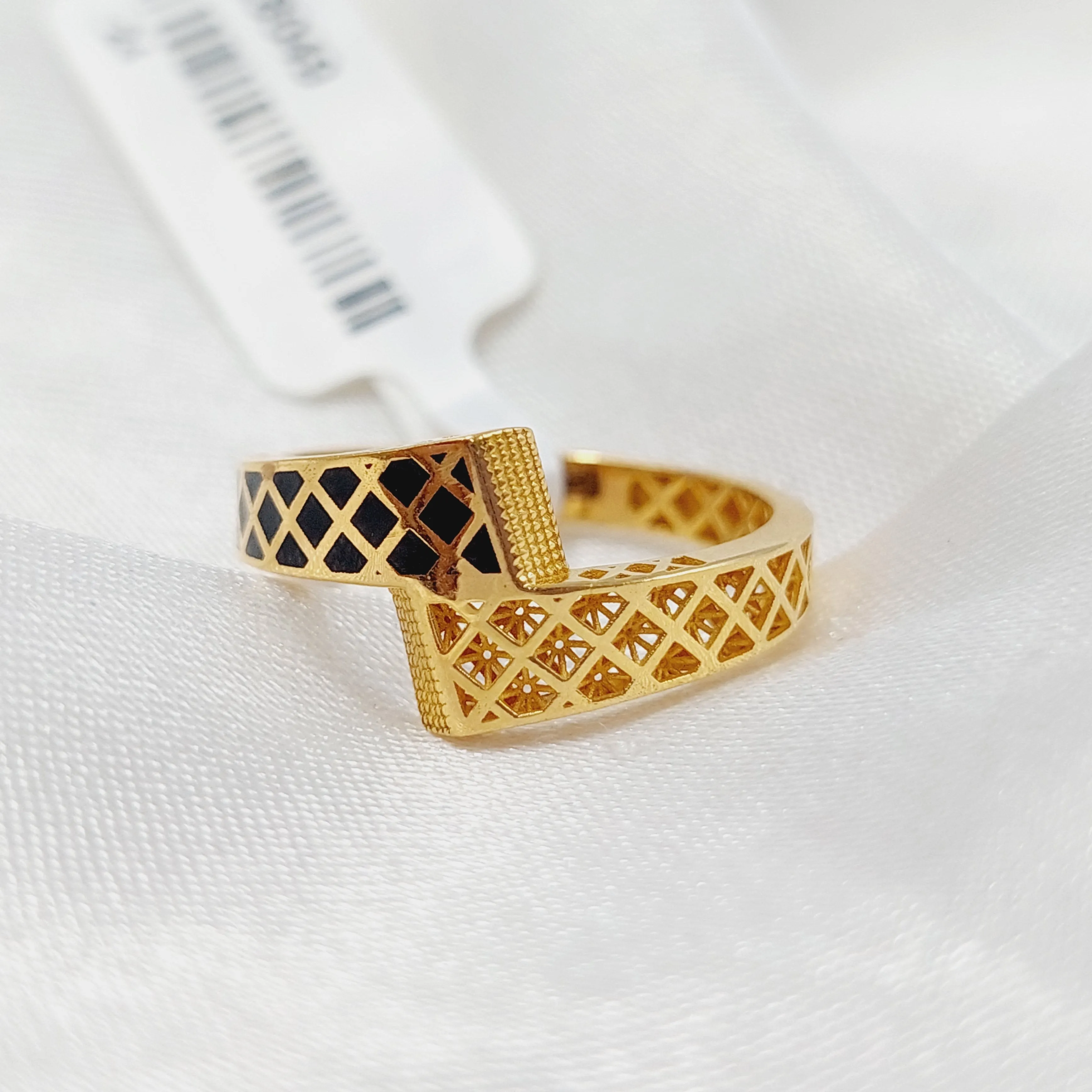 Enameled Belt Ring