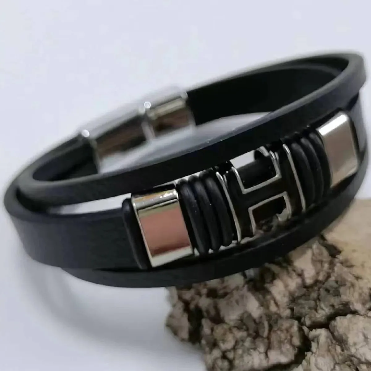 Exclusive Vintage Punk Bracelet – Unique Style Statement