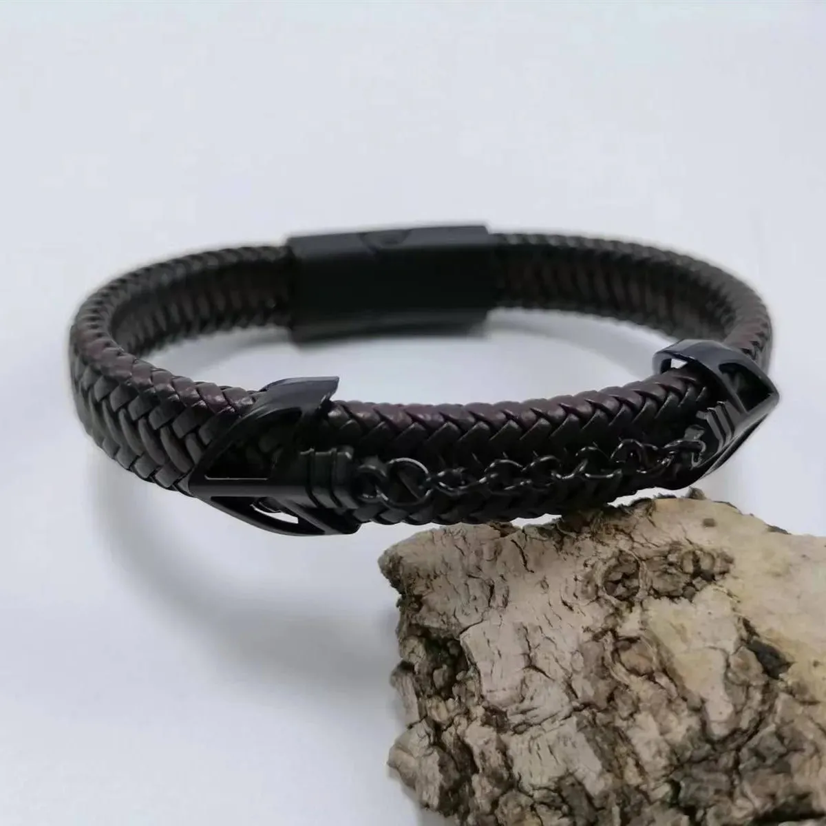 Exclusive Vintage Punk Bracelet – Unique Style Statement
