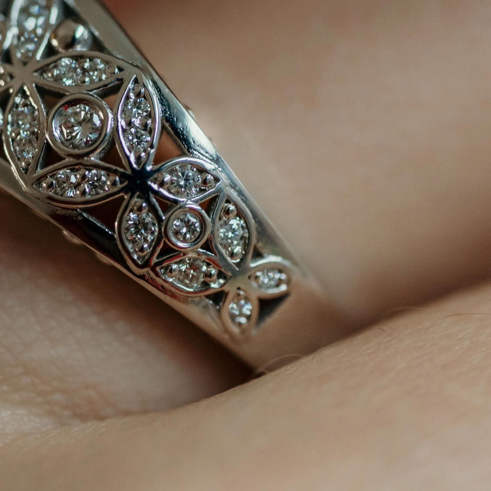 Floral Wide Wedding Band With Diamond & Emerald