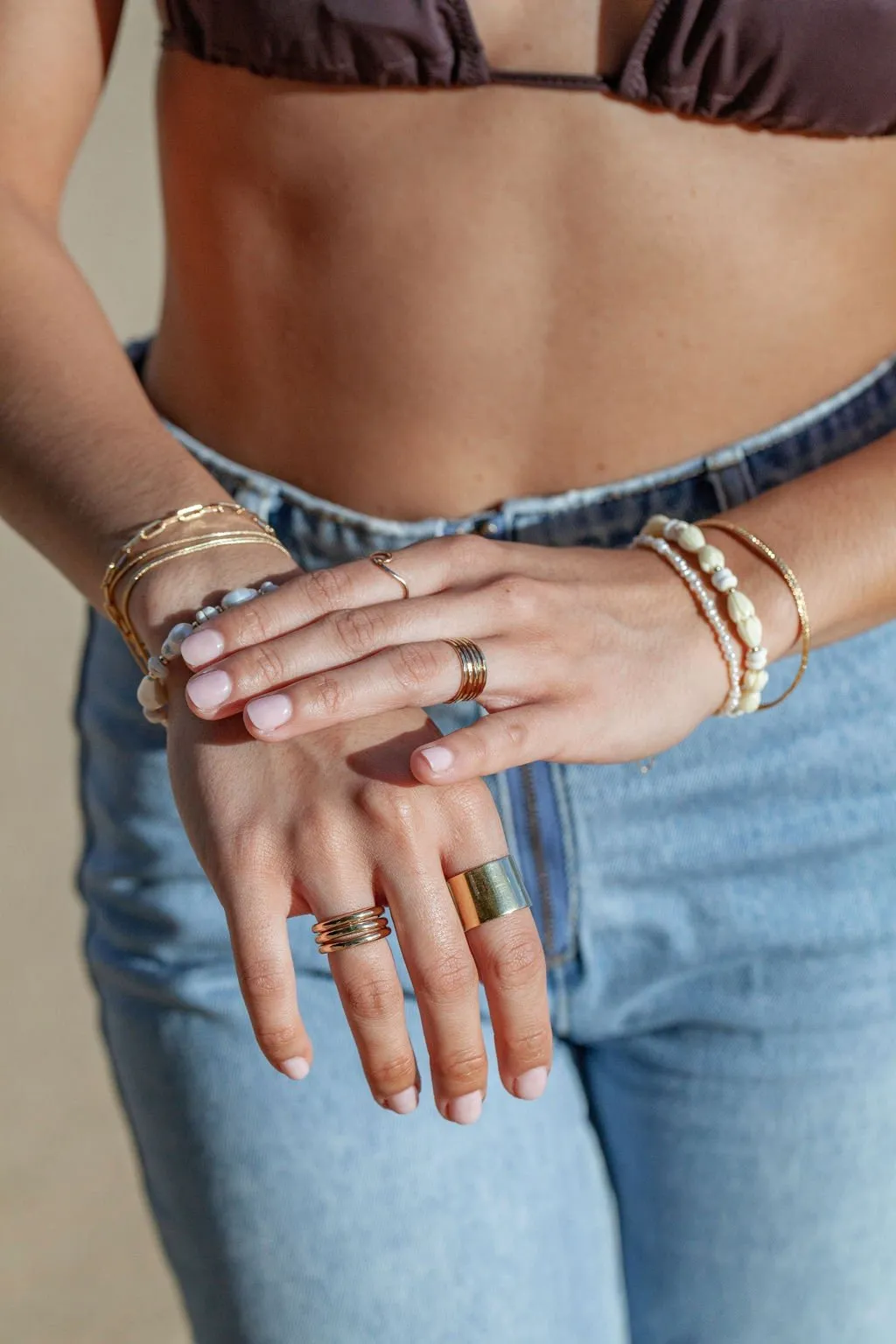 Gold Chain Puka Charm Bracelet - Kaihohonu