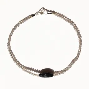 Grey Moonstone   Onyx Bracelet No.60