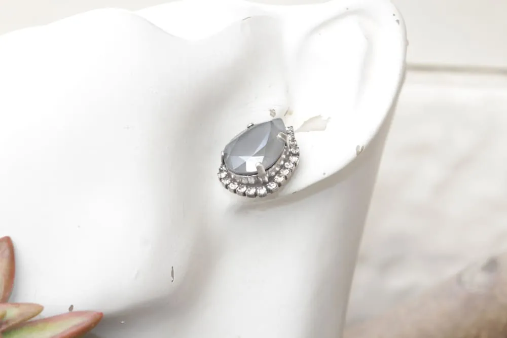 GREY TEARDROP BRACELET