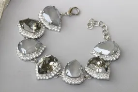 GREY TEARDROP BRACELET