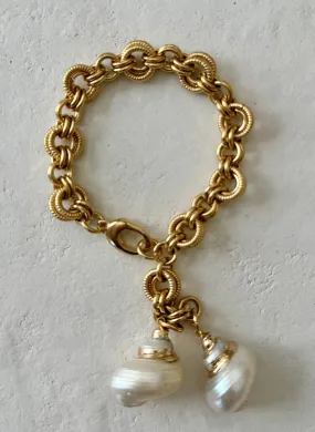 Konche Shell Bracelet