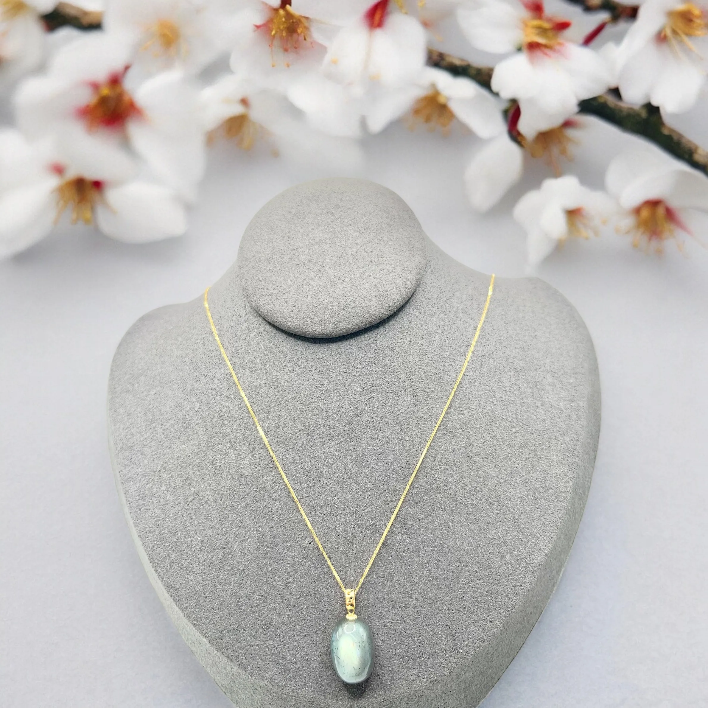 LABRADORITE PEDANT