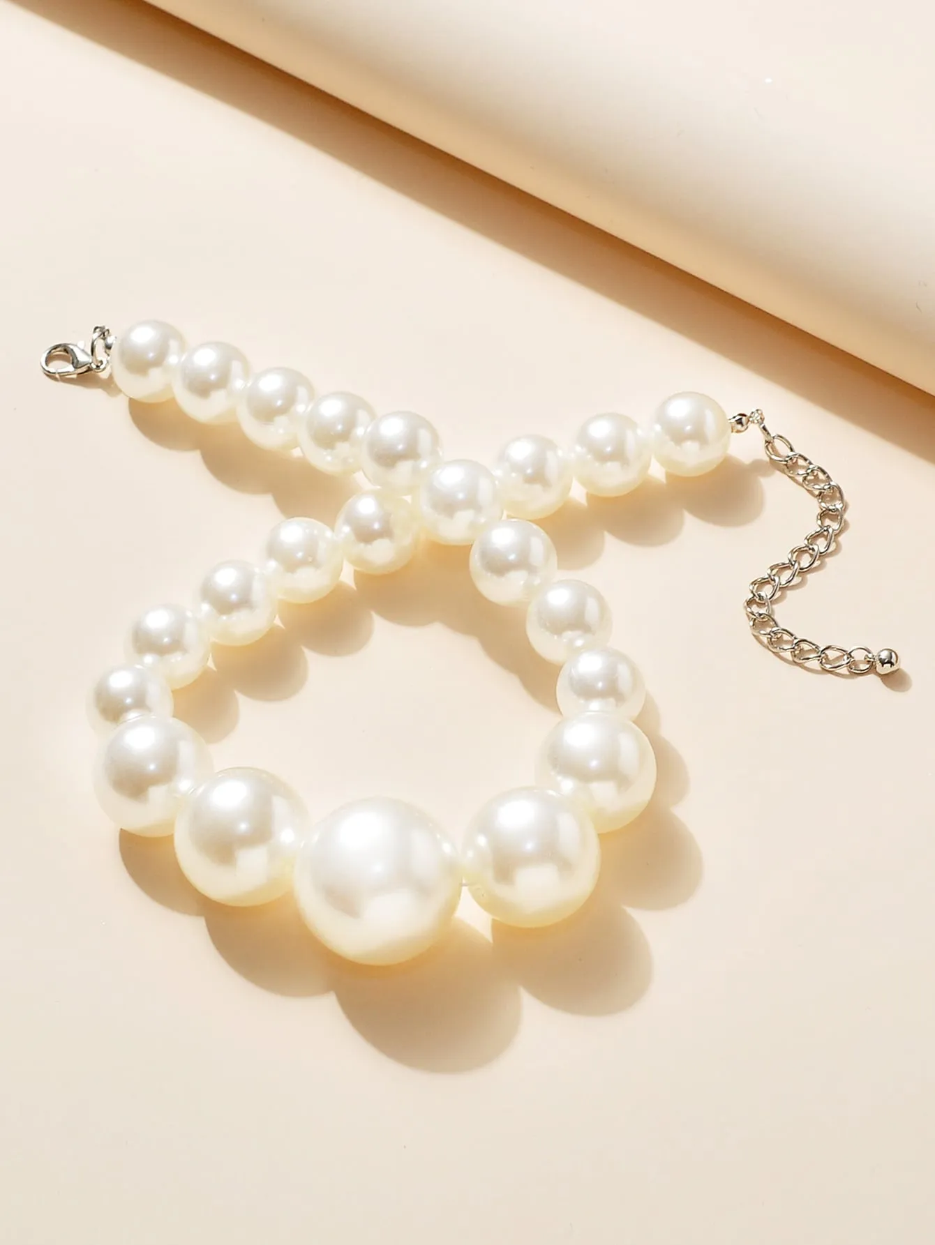 Large Faux Pearls Beaded Necklace for Women Novelty Necklace Creative Necklace