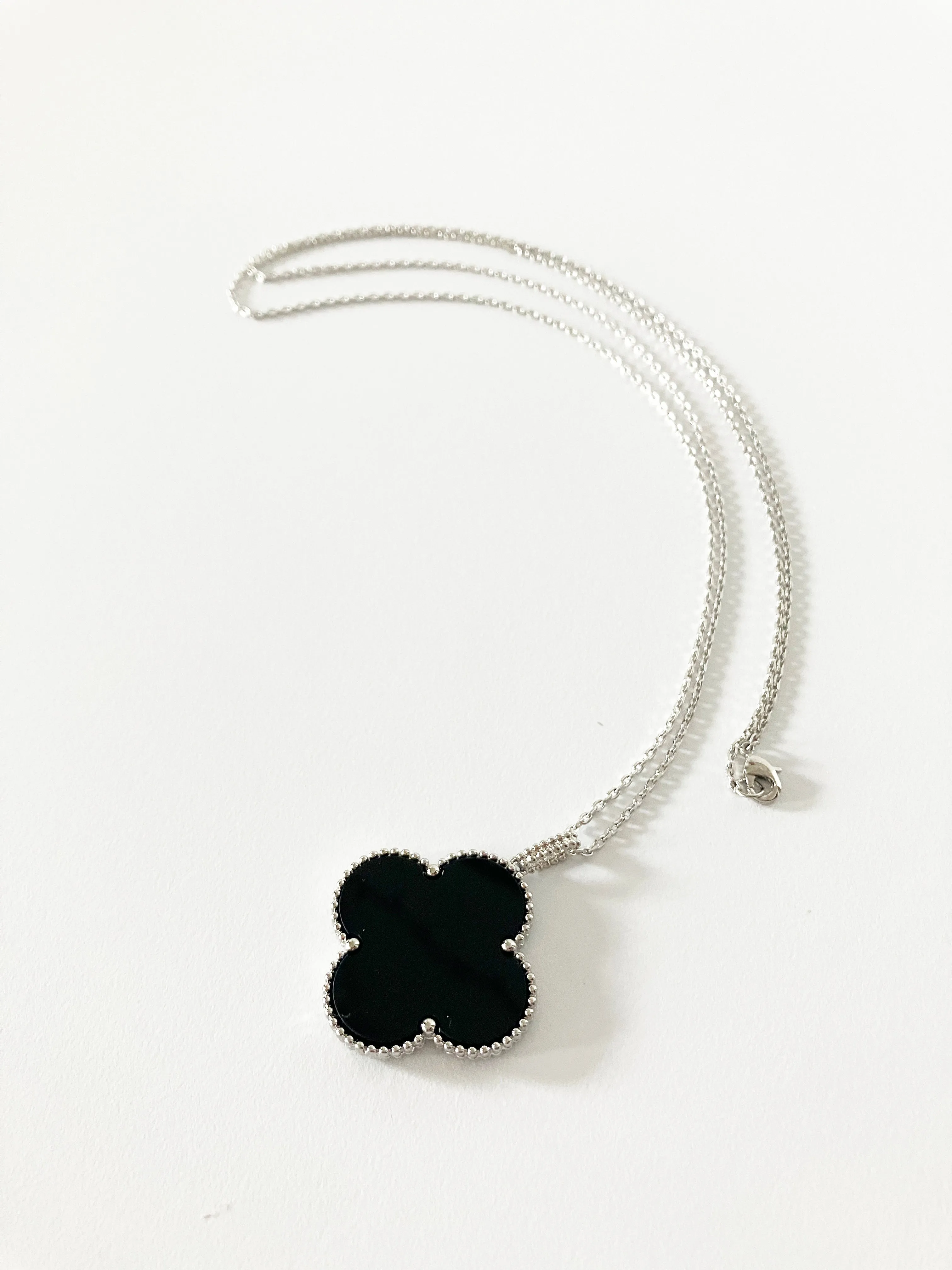 Large Onyx Quatrefoil Motif Pendant in Silver