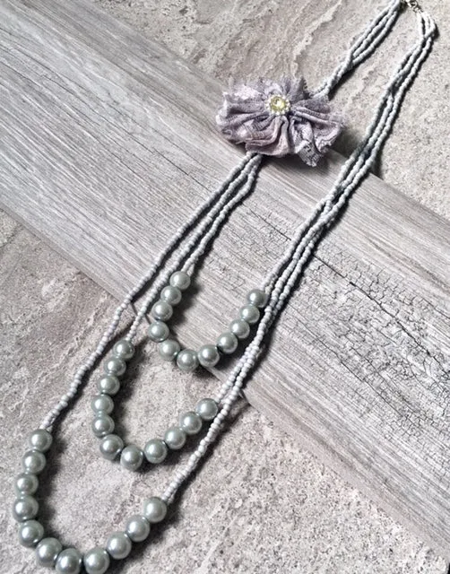 LONG BEADED PEARL CORSAGE MULTI-LAYER NECKLACE - SILVER GREY