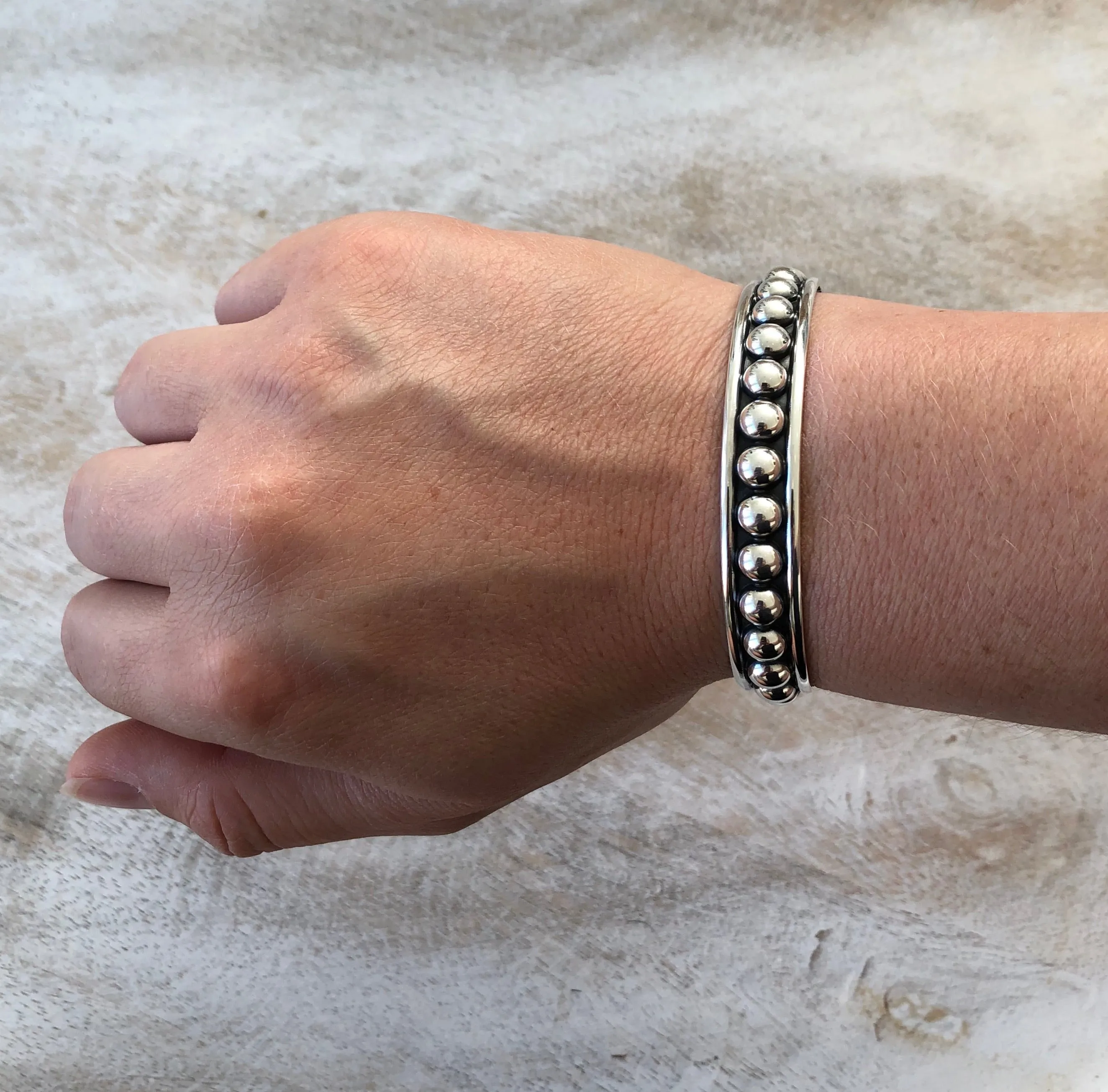 MM M4-272 25 BEAD OXI THN CUFF