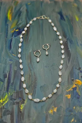 Moonstone   Gold Necklace