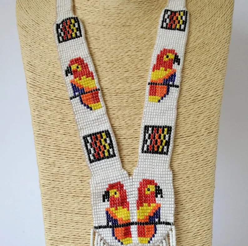Parrot white beaded necklace