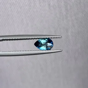 Pear Cut Teal Sapphire Loose Gemstone. 0.71 crt. 6.30 x 4.40 x 3.30mm