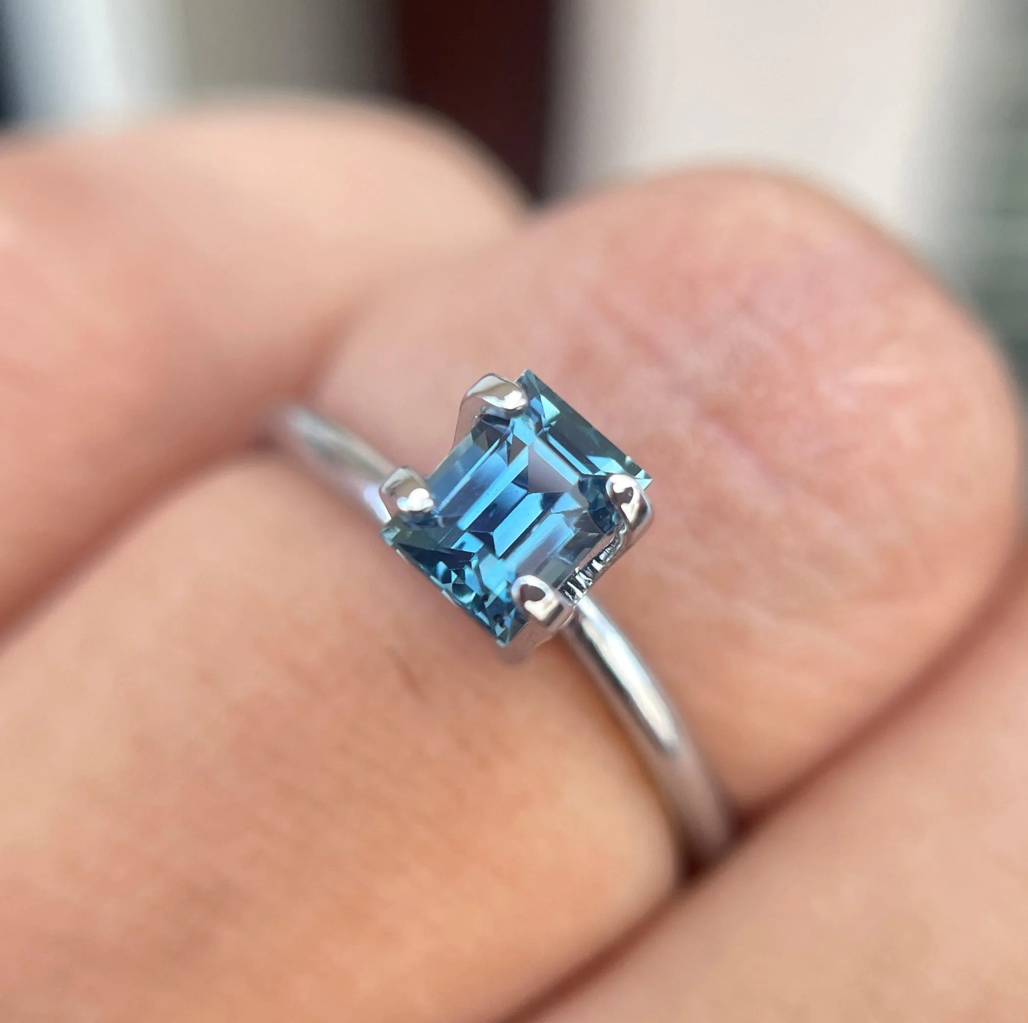 This 0.79 crt Teal Sapphire/ Green sapphire/ bi colour Sapphire/ parti sapphire/ Engagement Ring/ Montana sapphire/ Australian sapphire