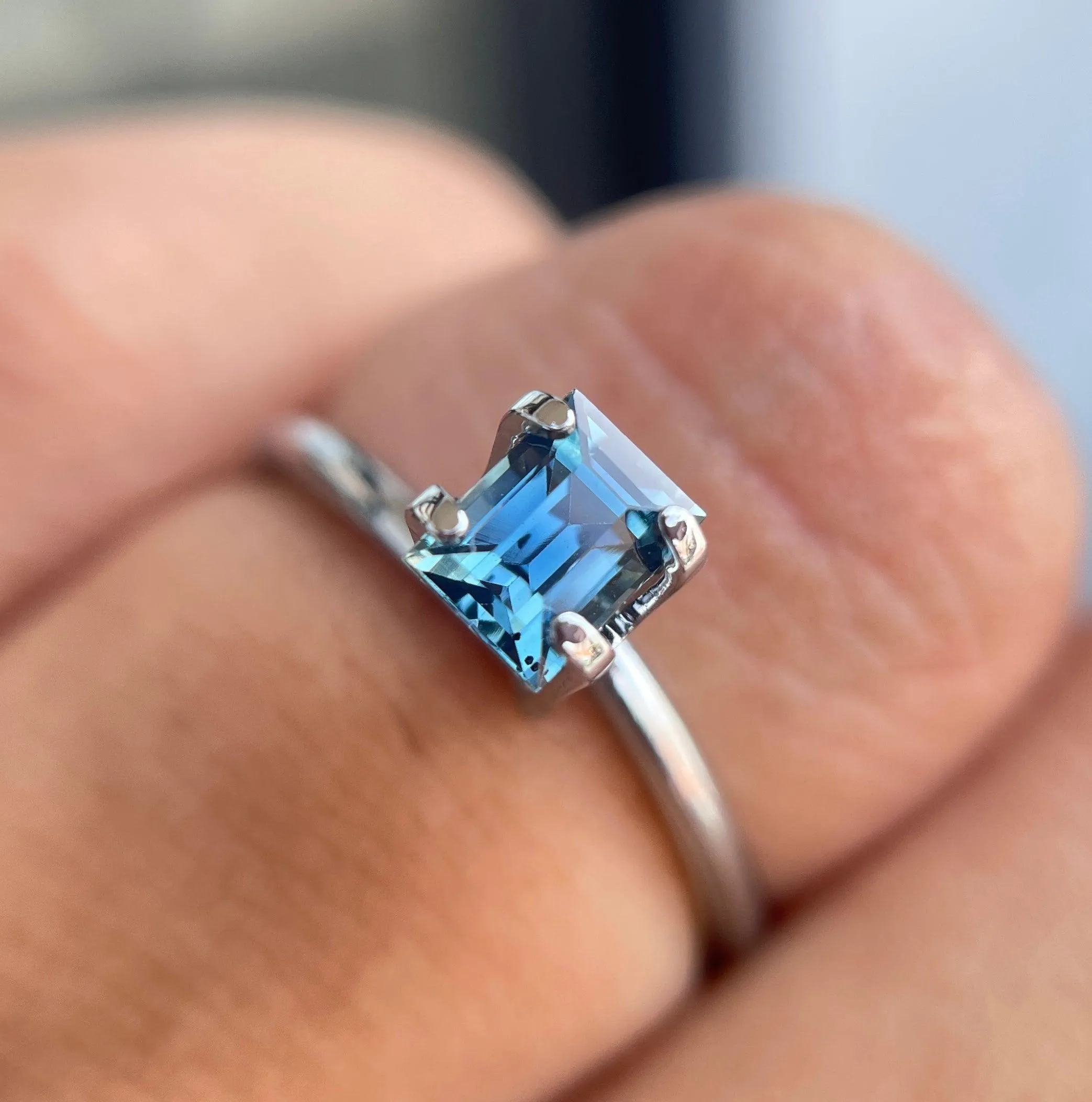 This 0.79 crt Teal Sapphire/ Green sapphire/ bi colour Sapphire/ parti sapphire/ Engagement Ring/ Montana sapphire/ Australian sapphire