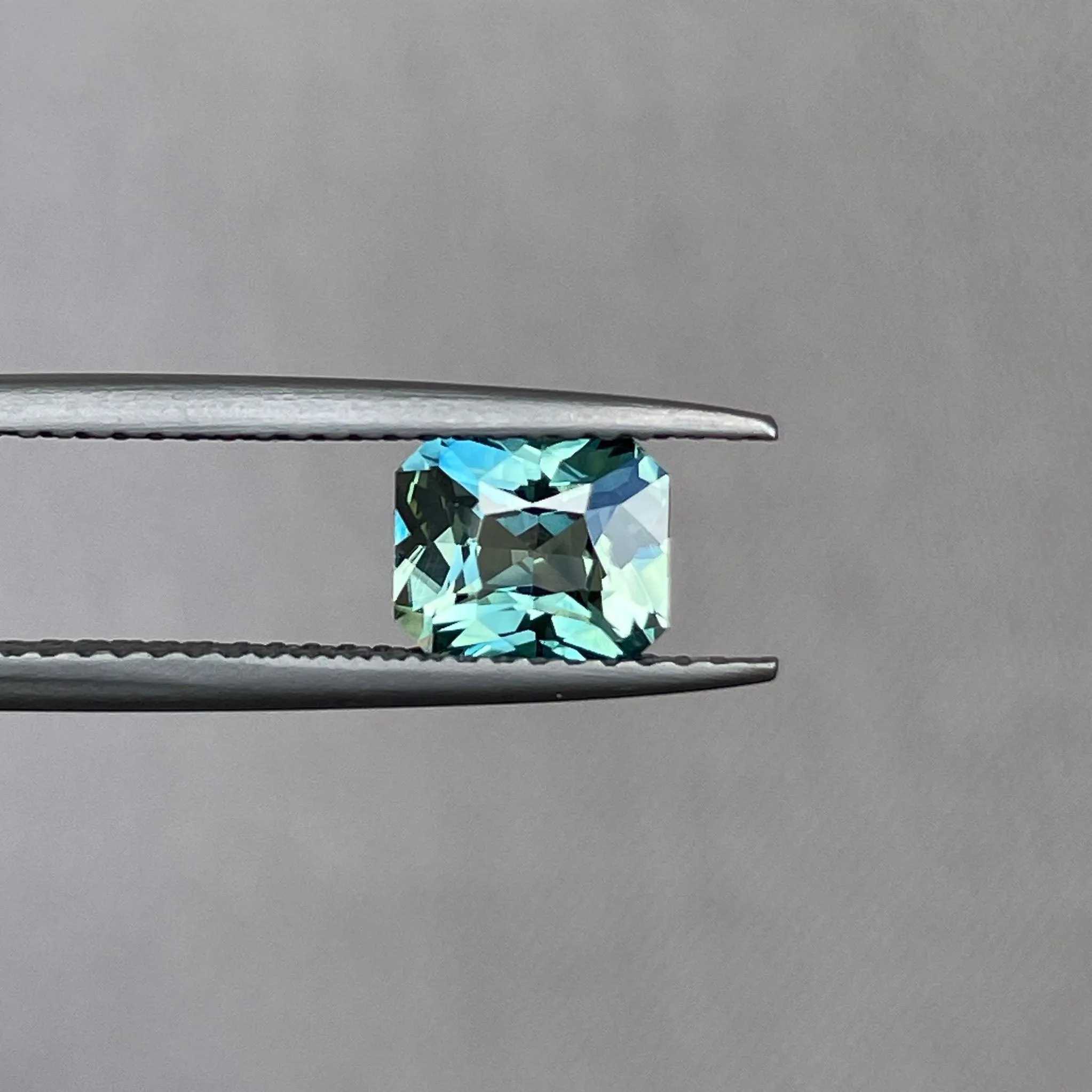 This 1.18 crt Teal Sapphire/ Mermaid sapphire is well cut to bring out the best colour and lustre, and has a perfect colour blend