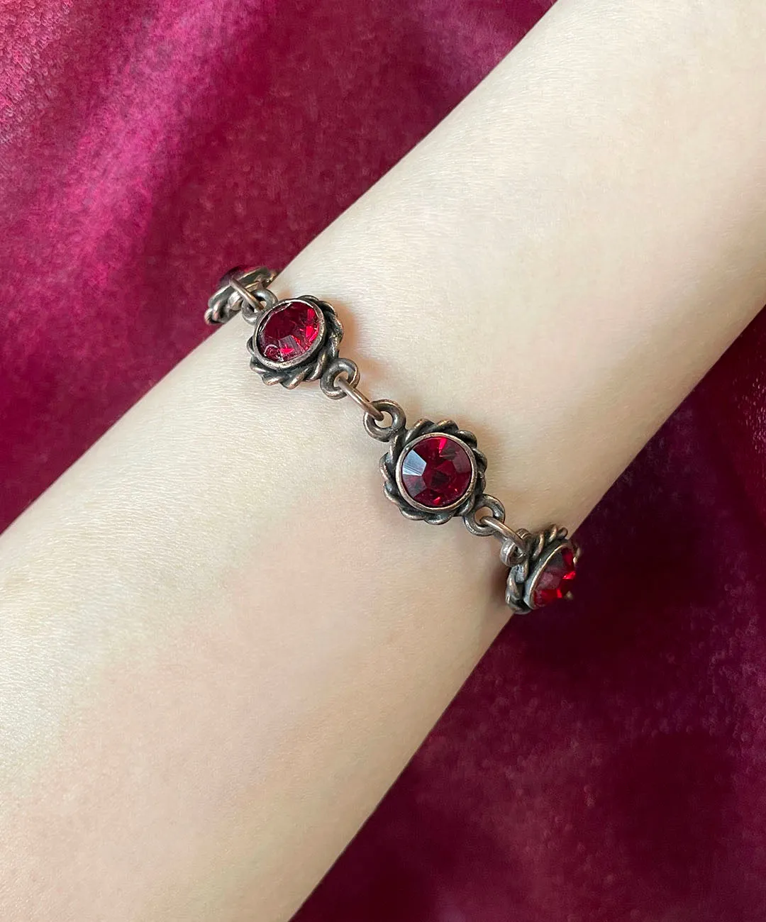 【UK買付】ヴィンテージ ガーネットレッド ガラス ブレスレット/Vintage Garnet Red Glass Bracelet