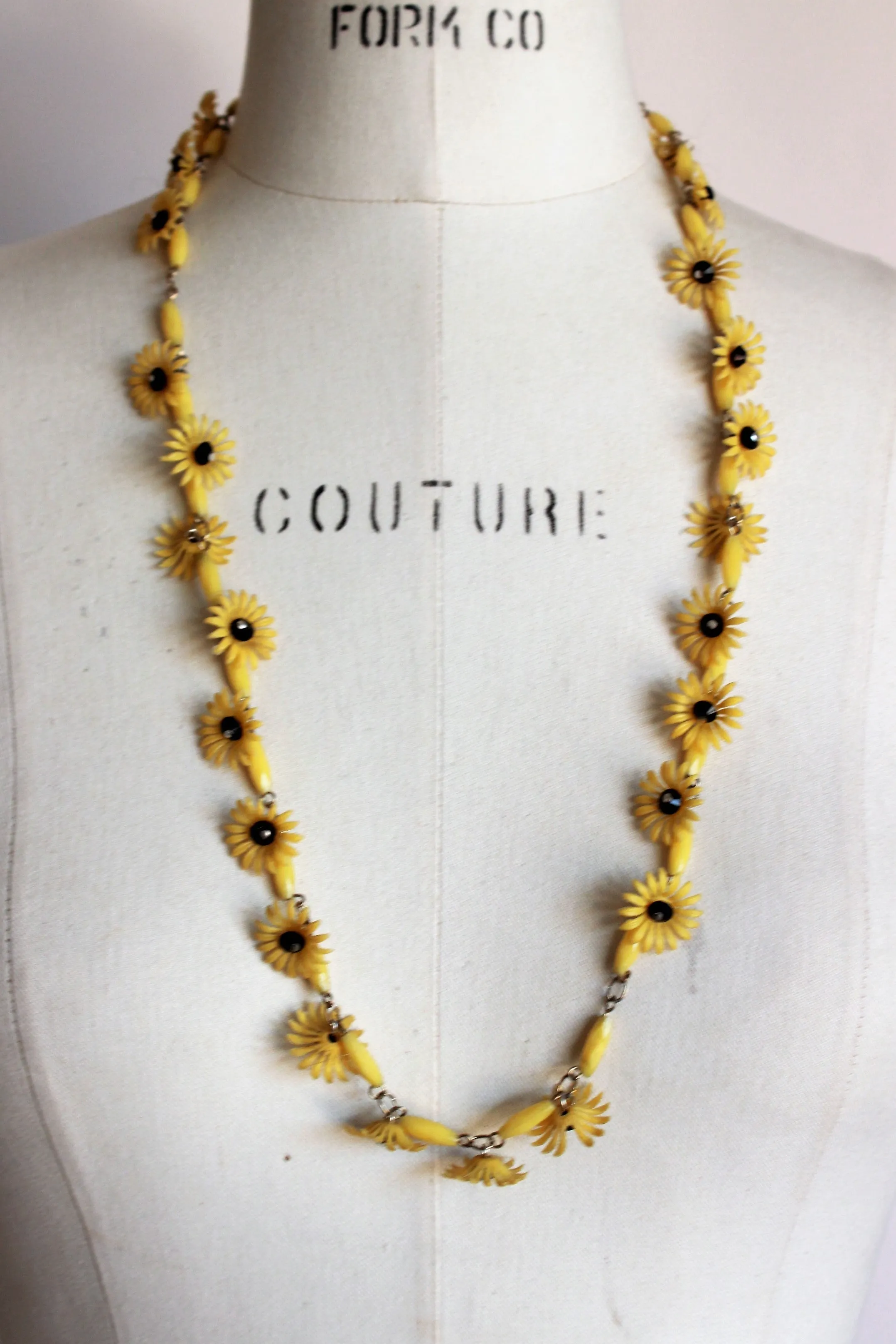 Vintage 1960s Sunflower Necklace