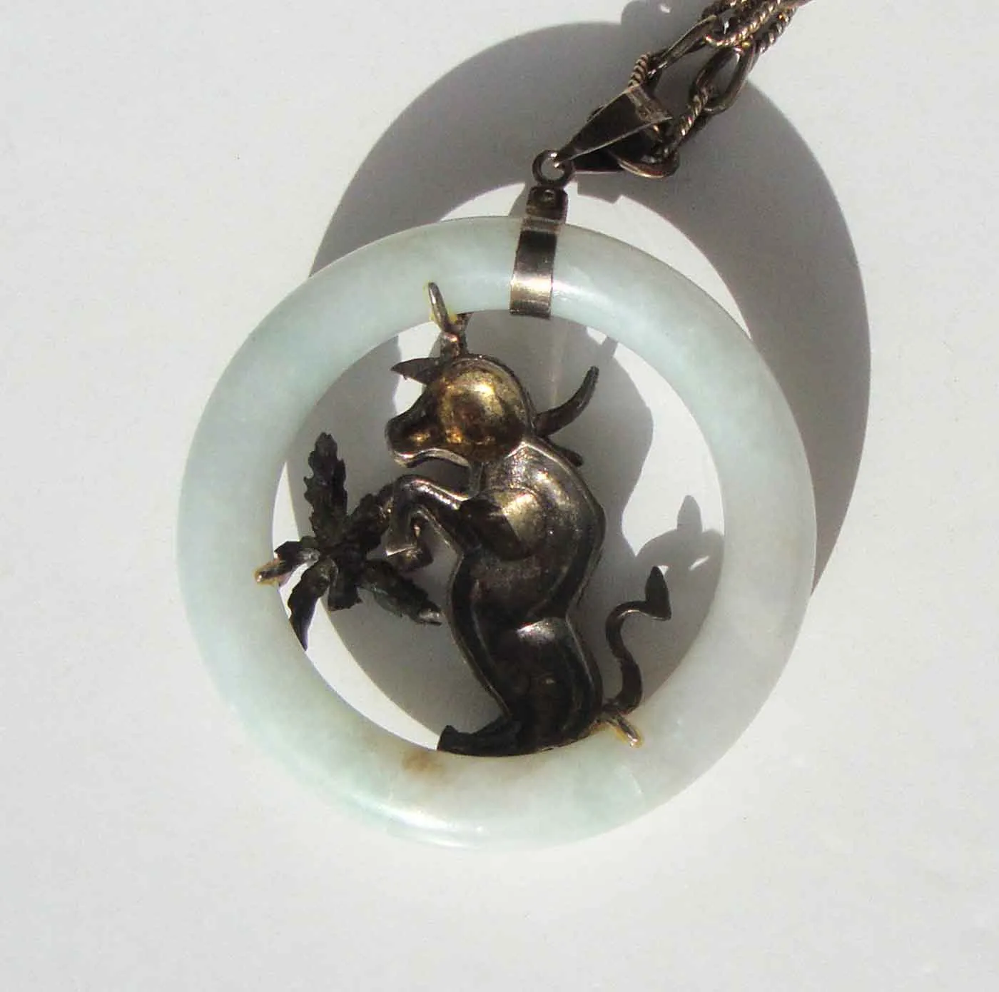 Vintage Chinese Zodiac Jade & Silver Ox Bull Donut Ring Pendant Necklace