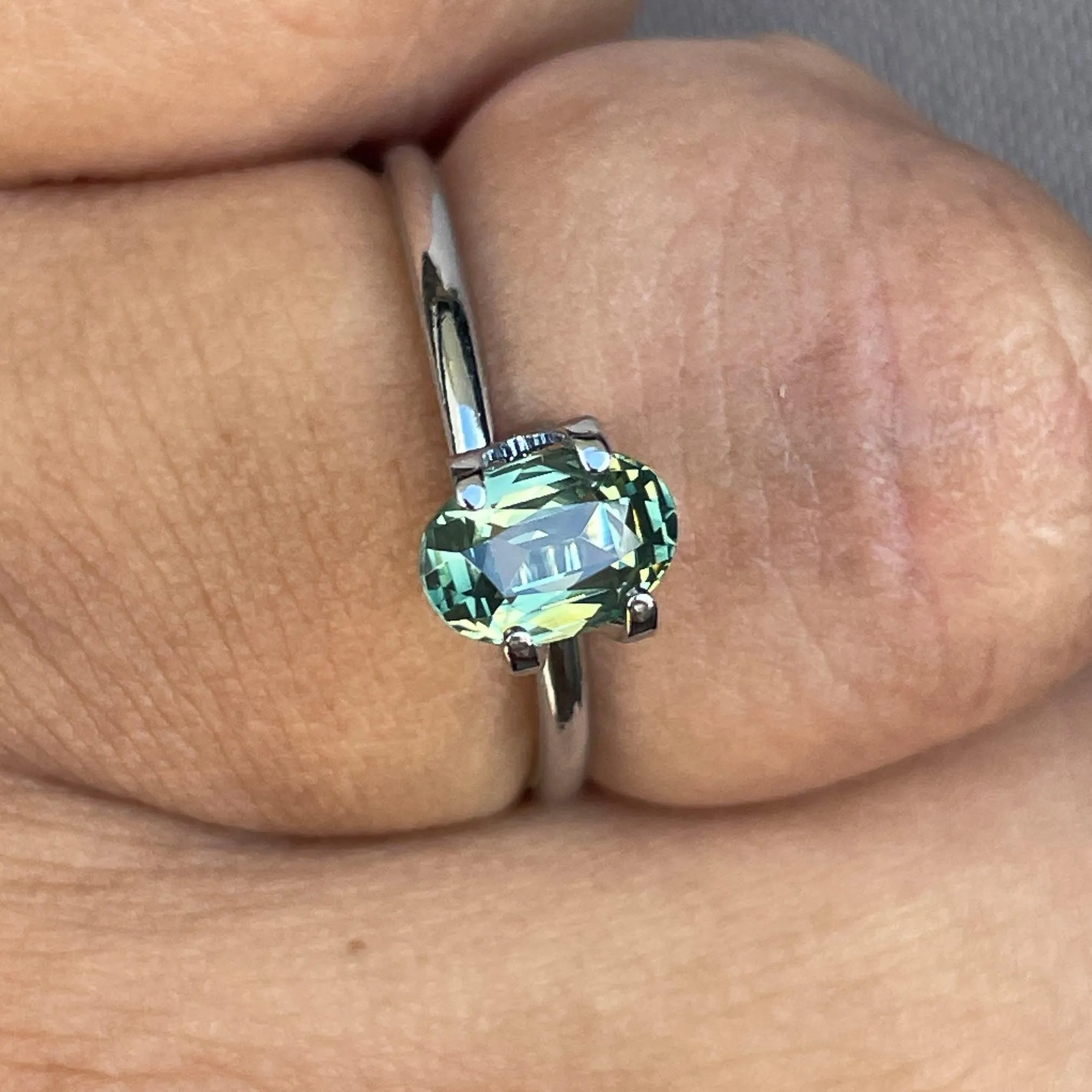 Vivid Green 1.15 ct HEATED Sapphire Oval Cut