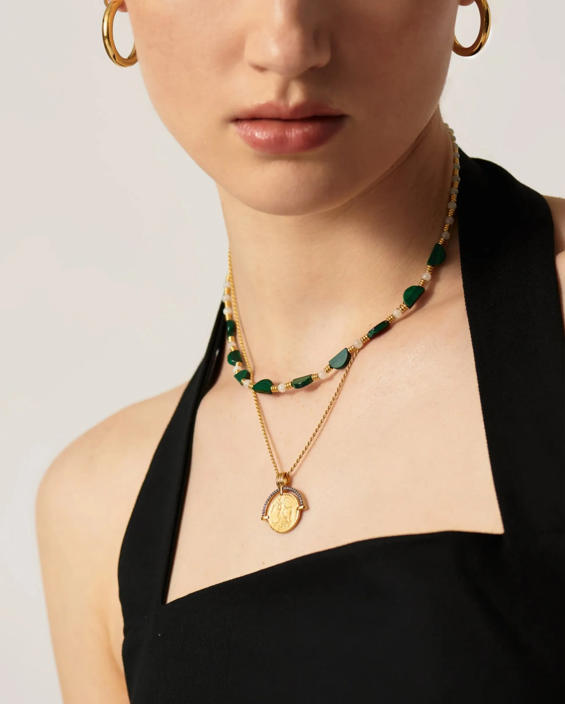 ZENYU GREEN BEADED HALF MOON NECKLACE / GOLD